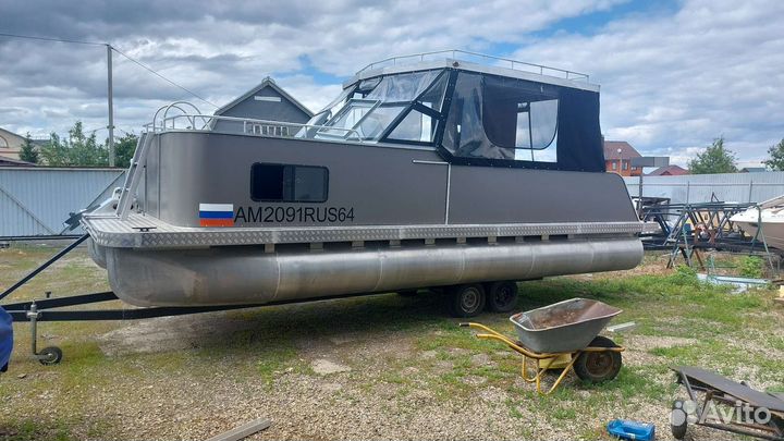 Понтонный катер