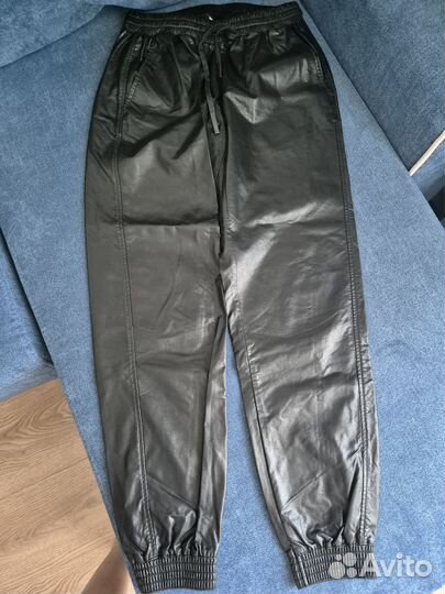 Кожаные штаны zara