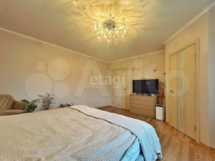 3-к. квартира, 70,5 м², 6/9 эт.