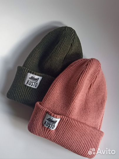 Две шапки Kusto