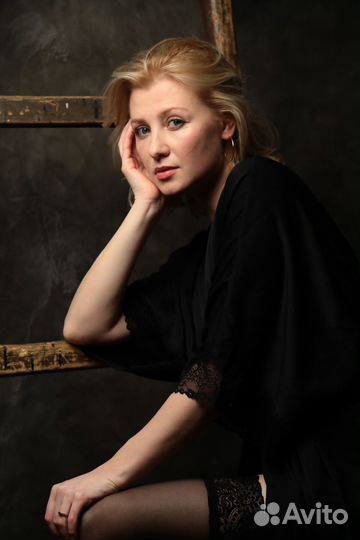 Актриса, преподаватель актёрского мастерства и сце