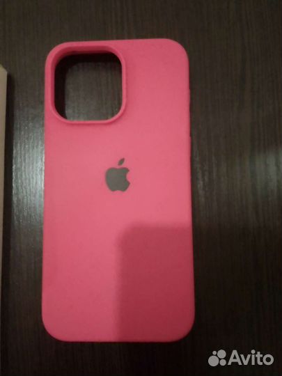 Чехлы на телефон