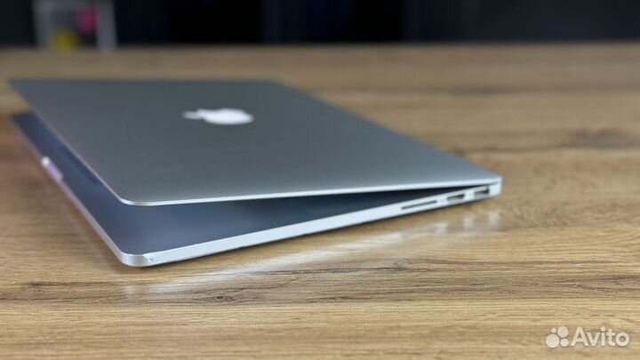 MacBook Pro 15 2015 отличный