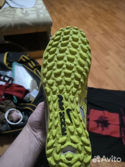 Бутсы сороконожки nike 42