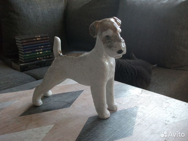 Статуэтка Фокстерьер Собака фарфор лфз 60-е гг