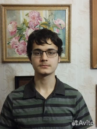 Учитель музыки, помощь по школе