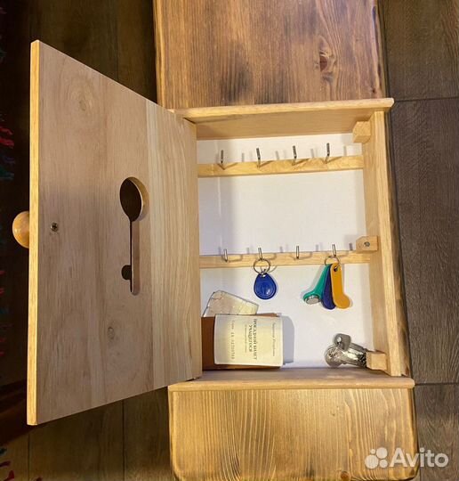 Ключница настенная