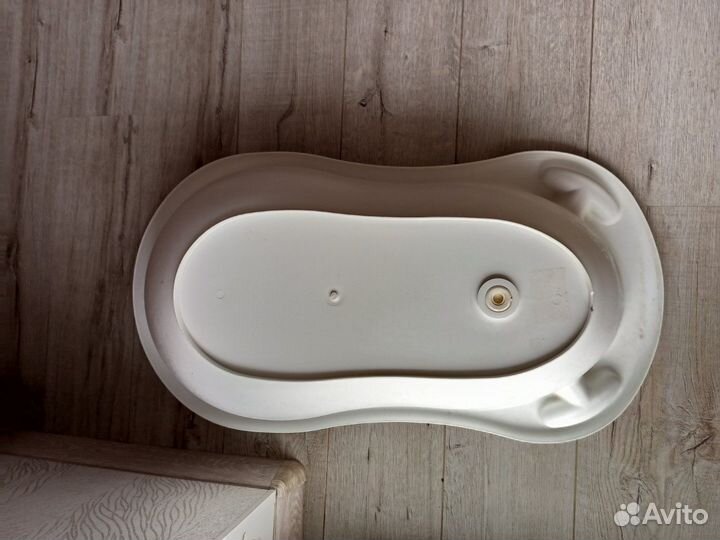 Детская ванночка для купания и стульчик