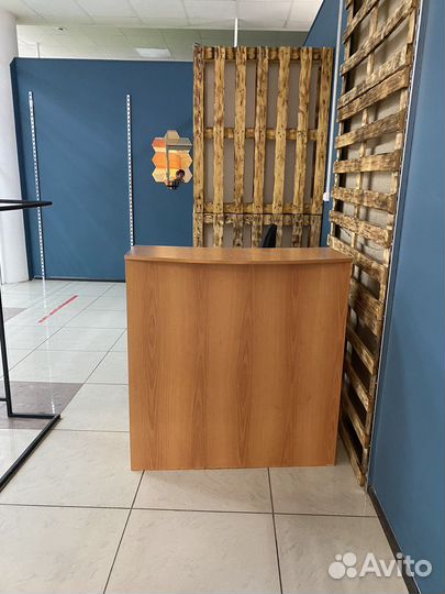 Стол