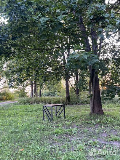 Стол в стиле лофт