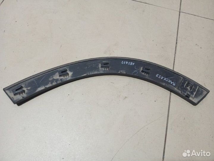 Накладка двери задняя правая Subaru Forester 5