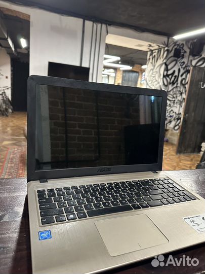 Ноутбук asus x540s