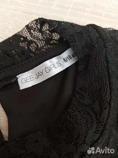 Черное кружевное платье для девочки