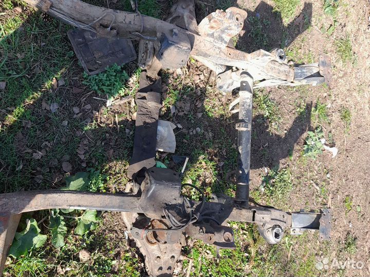 Рама на Mitsubishi Pajero 2