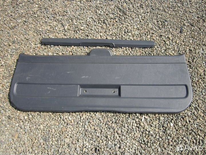 Обшивка крышки багажника Nissan Terrano RR50