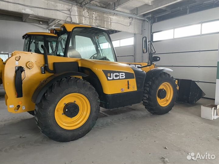 Телескопический погрузчик JCB 531-70 Agri, 2021