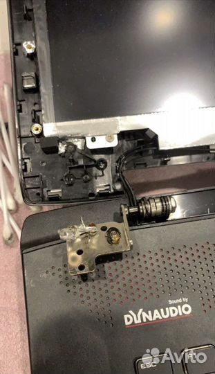 Качественный ремонт петель и корпуса ноутбука