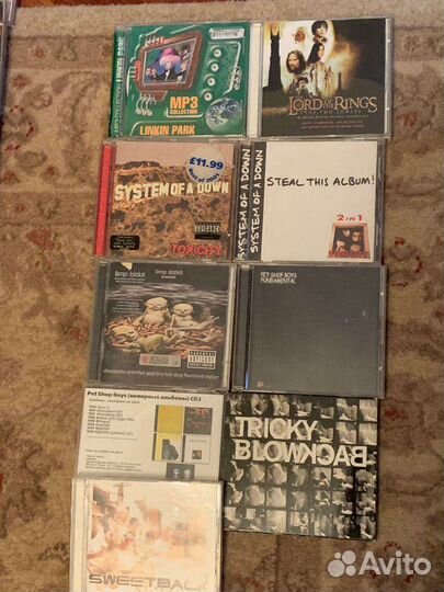 Музыкальные компакт диски сер 2000х