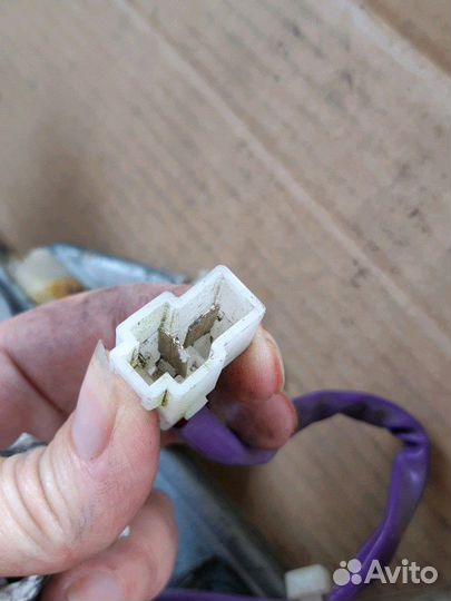 Стеклоподъёмник передний левый и прав Мазда 626 ге