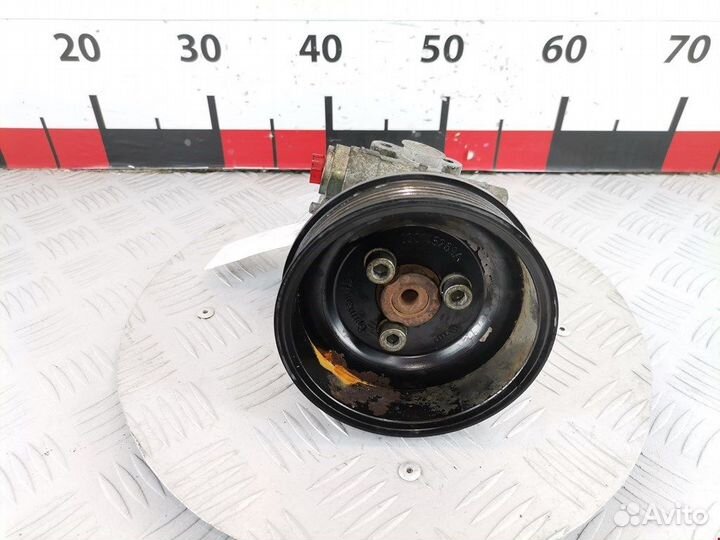 Насос для Volkswagen Golf 4