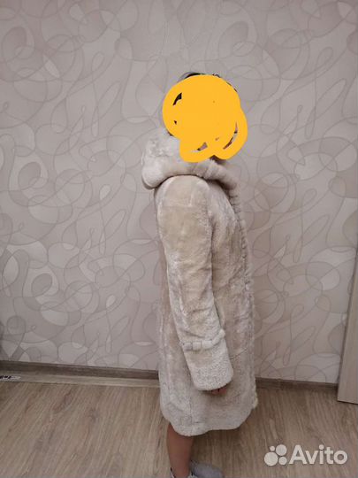 Шуба мутоновая с капюшоном