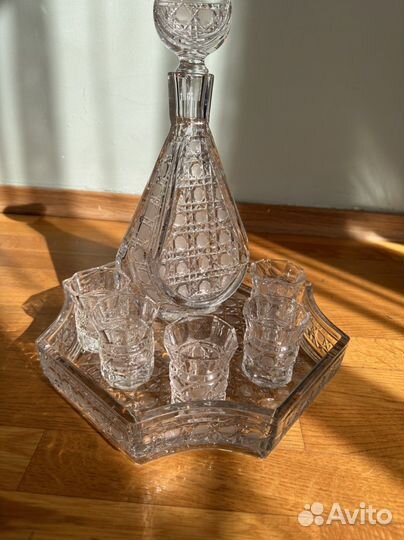 Хрустальный набор рюмок с графином