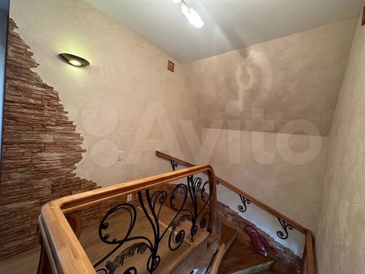 Дом 202 м² на участке 14 сот.