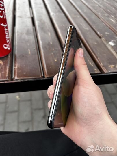 iPhone X, 64 ГБ