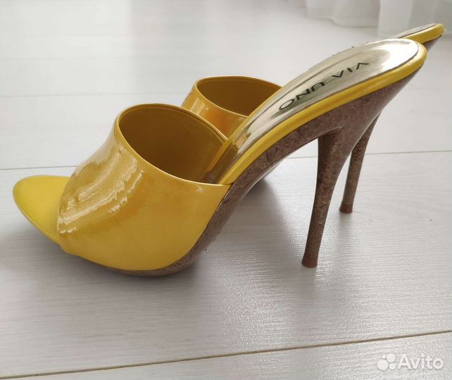 Босоножки/ Сабо/ Пантолеты