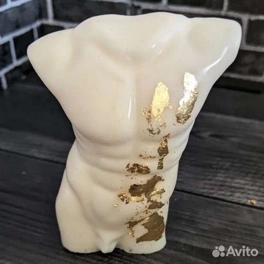 Мыльные силуэты мужчины и женщины