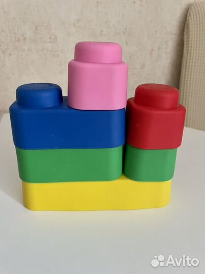 Детский конструктор кирпичики