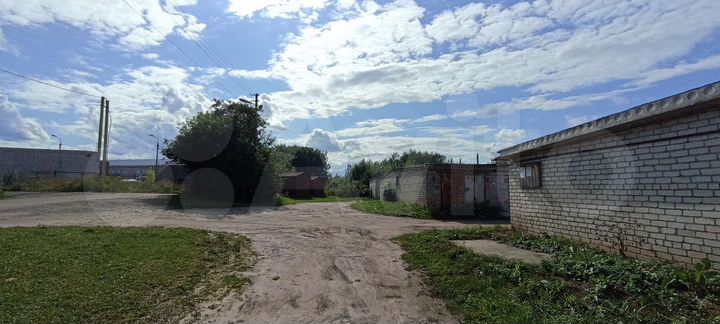 Гараж, > 30 м²