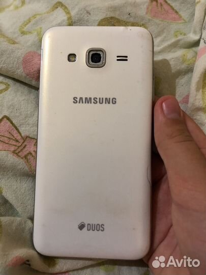 Телефон Samsung