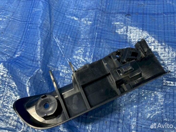 Ручка открывания бензобака Toyota Camry AVV50