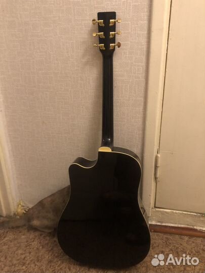 Акустическая гитара brahner