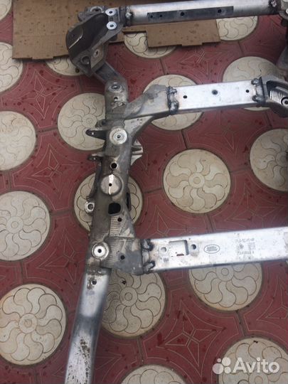 Подрамник Range Rover 2013+