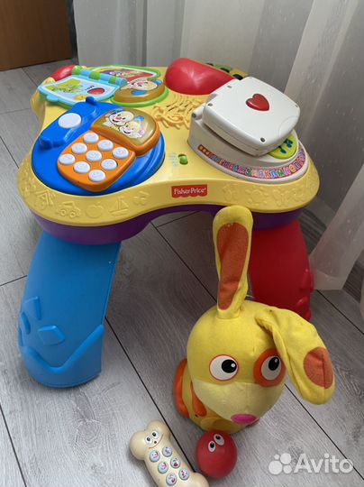 Развивающий столик fisher price