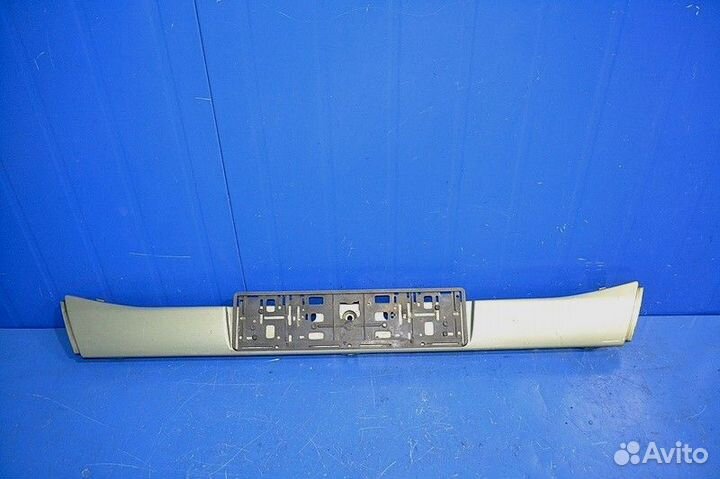 Накладка переднего бампера, центральная volvo FH