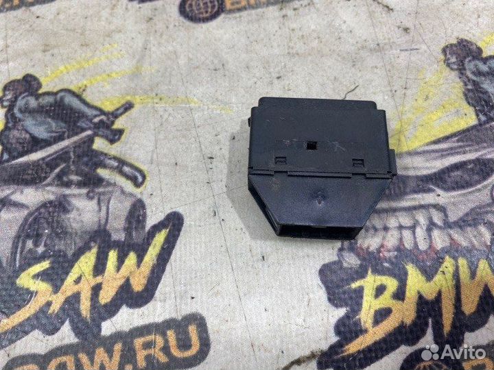 Кнопки стеклоподъемника Audi 80 B3 AAD 1991