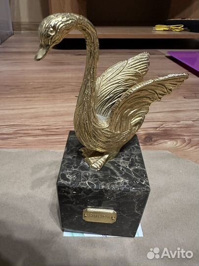 Статуэтка лебедь Soher