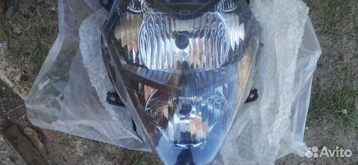 Фара на honda silver wing 600