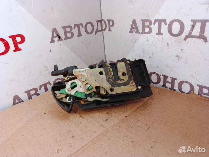 Замок двери задний правый Opel Frontera B 2.2D