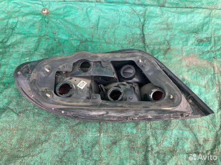 Фонарь задний правый Hyundai Lantra 1995-2000