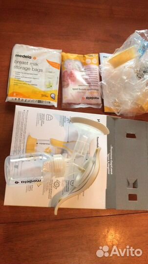 Молокоотсос ручной medela