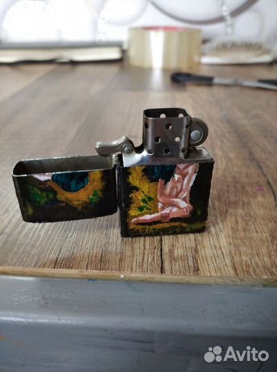 Ручная роспись на зажигалке