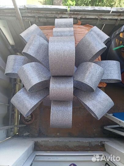 Большой бант на машину