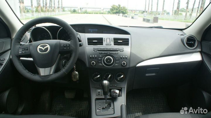 Прокат и аренда авто в Минеральных Водах Mazda 3 2