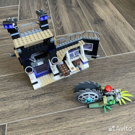 Lego 76103 Corvus Glaive Thresher Attack