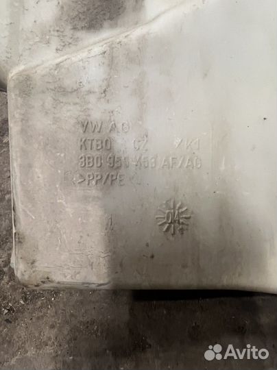 Бачек омывателя в сборе Volkswagen passat b5+