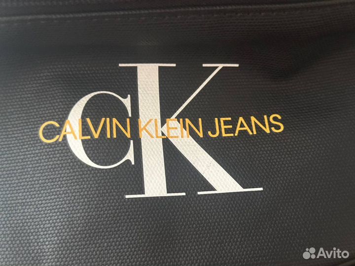 Calvin Klein поясная сумка